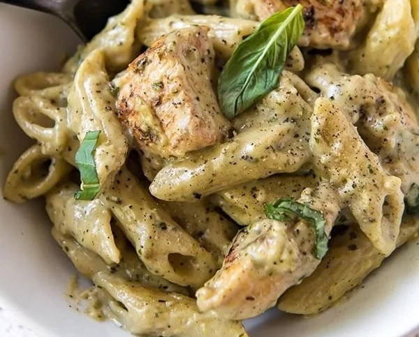 Chicken and Pasta in Pesto Cream Sauce
